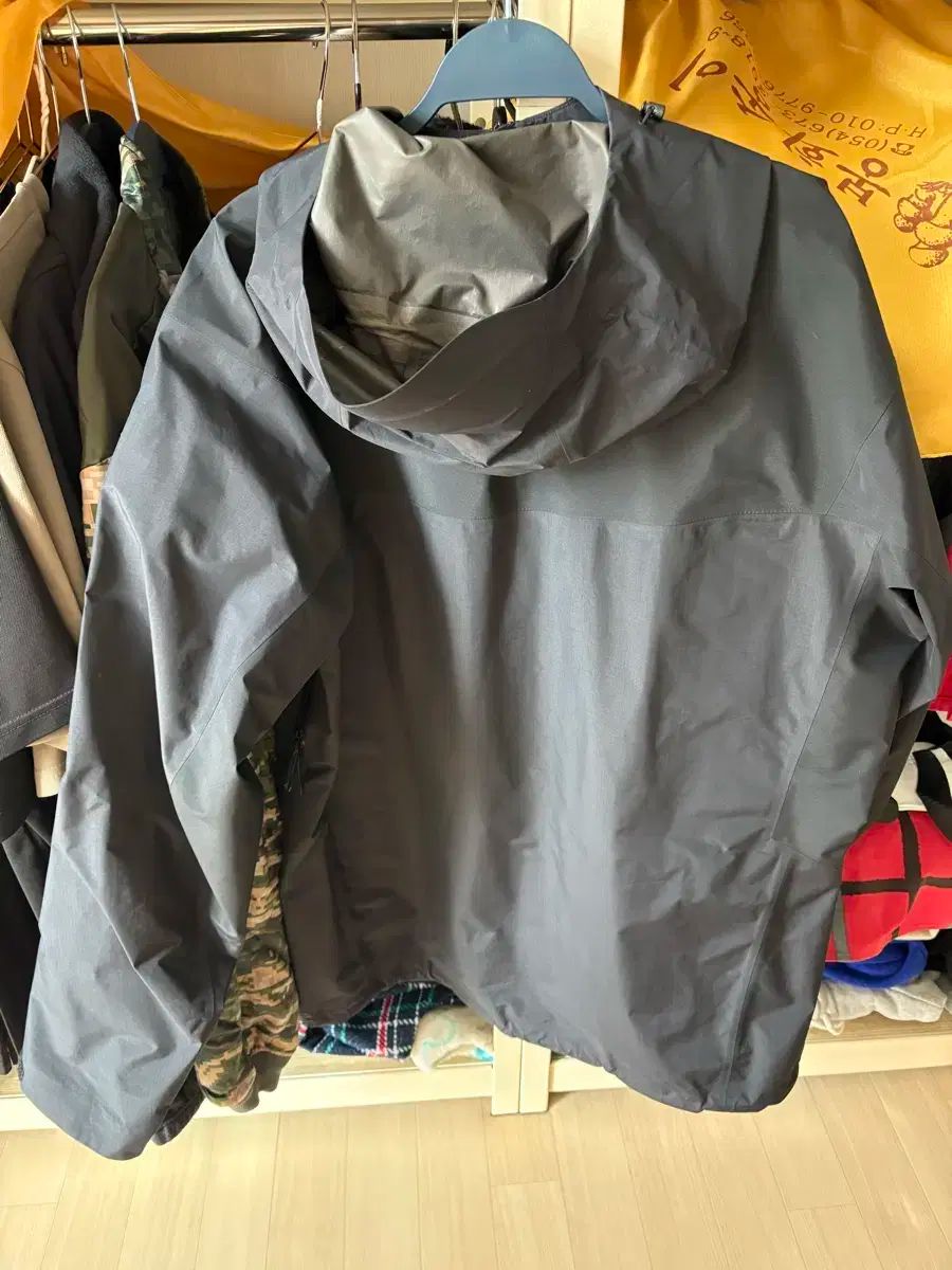 ARC TERYX アークテリクス ベータSL XL