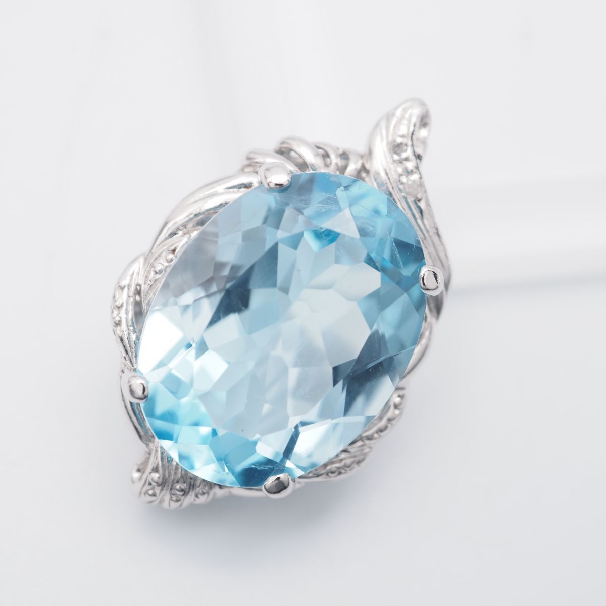 H777 ブルーストーン 20.0ct ダイヤモンド 0.01ct SILVER925刻印 ペンダント トップ デザイン シルバー チャーム ヘッド 4月誕生石