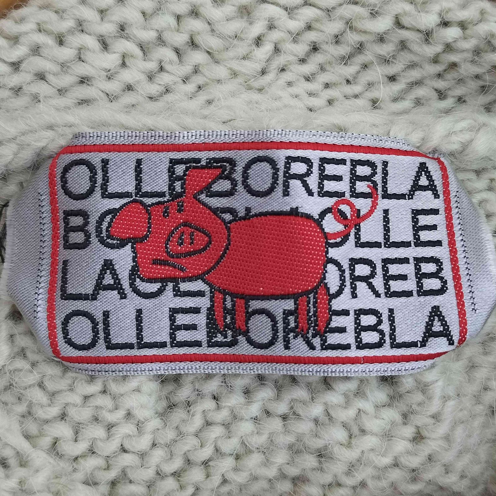 未使用　アルベロベロ　OLLEBOREBLA 黒Tシャツ ブタさん刺繍 未使用 アルベロベロ OLLEBOREBLA 黒Tシャツ ブタさん刺繍 2025年最新