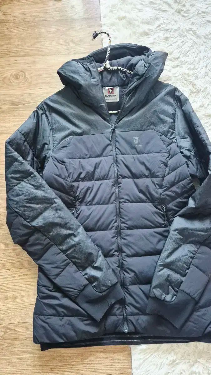 BLACK YAK フード グースダウン ダウン ブラック95