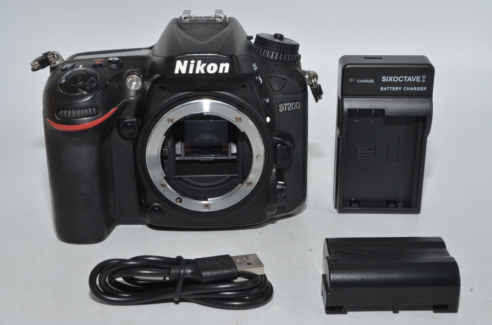 実用品】 Nikon ニコン デジタル一眼レフカメラ D7200 ＃H000063 