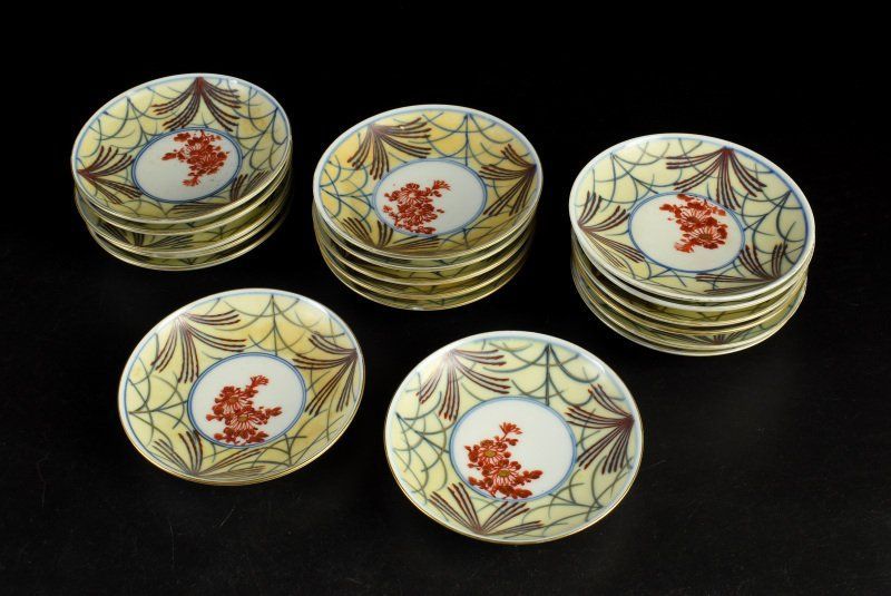 蔵A2141b1】金彩花文 色絵 高品質 小皿 豆皿 手塩皿 十八客 蔵