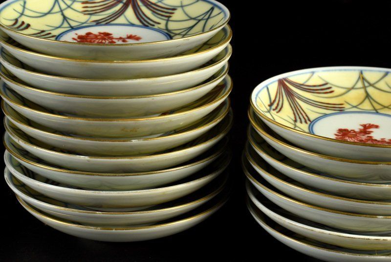 蔵A2141b1】金彩花文 色絵 高品質 小皿 豆皿 手塩皿 十八客 蔵A2141b1