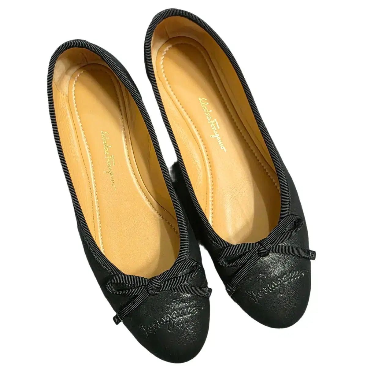 フェラガモ バレリーナ フラット ブラック リボン シューズ