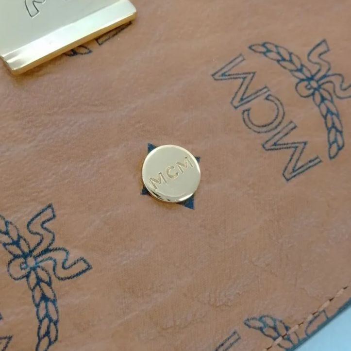  ANW 14 MCM マネークリップ カードケース ゴールド金具 箱＆保存袋付き カードケース 小物