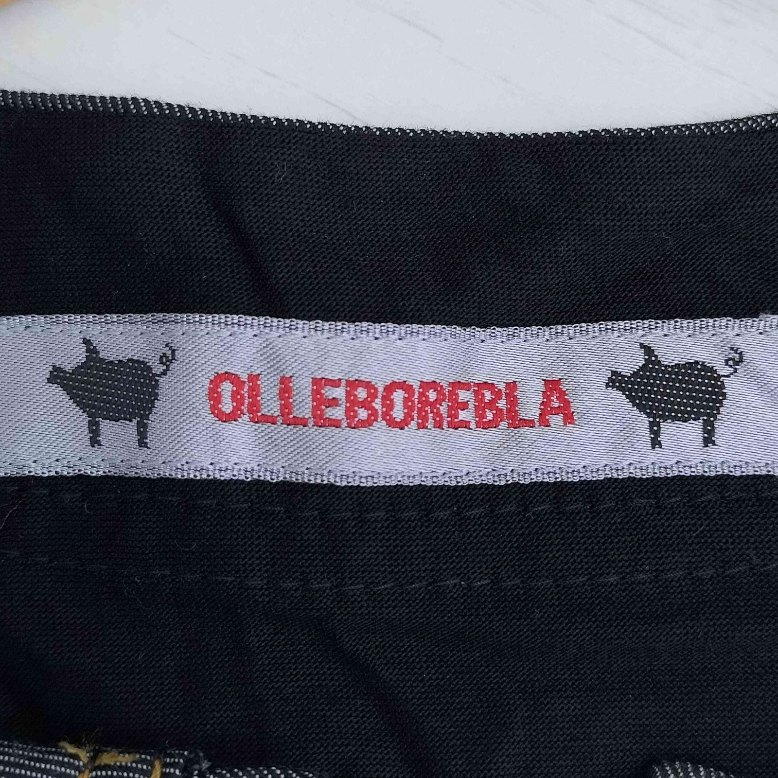 【極美品】アルベロベロ　OLLEBOREBLA カットソー　刺繍　豚さん　黒 極美品✨️OLLEBOREBLA アルベロベロ ぶたさん シャツ チェック 美品