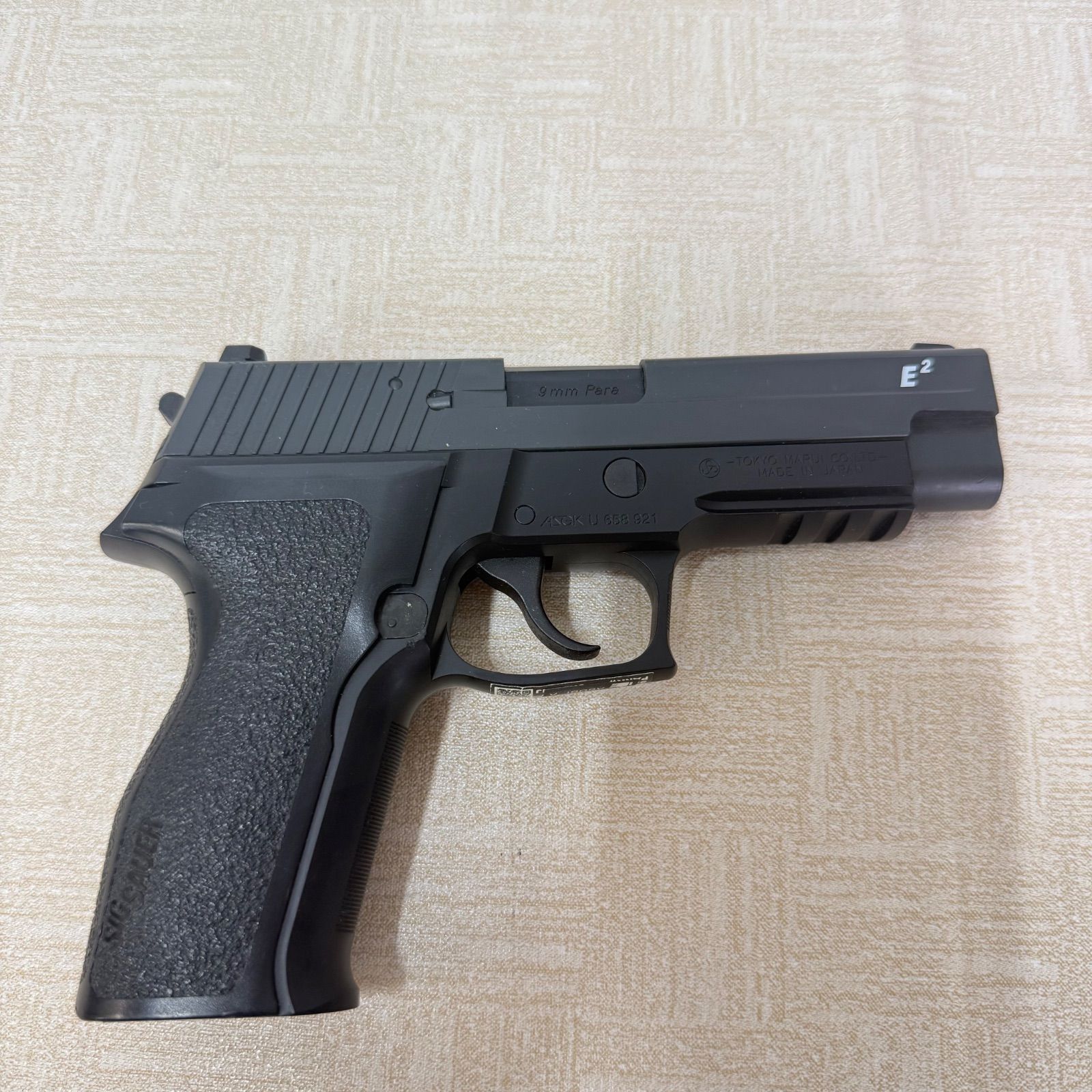 TOKYOマルイの sigSAUER p226 E2ガスガン 東京マルイ SIG SAUER P226