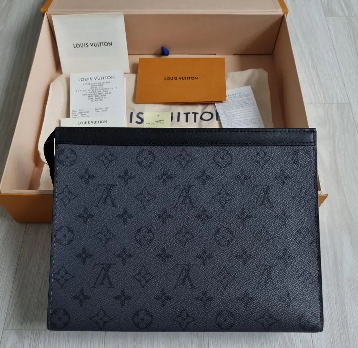 百貨店 Louis Vuitton ルイヴィトン リバース ボヤージュ クラッチバッグ