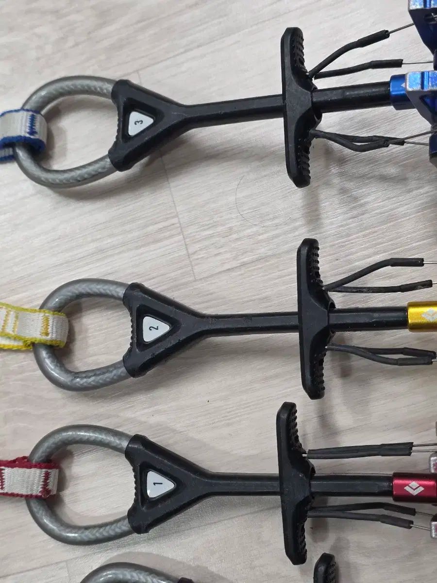 ブラックアイアーモンド