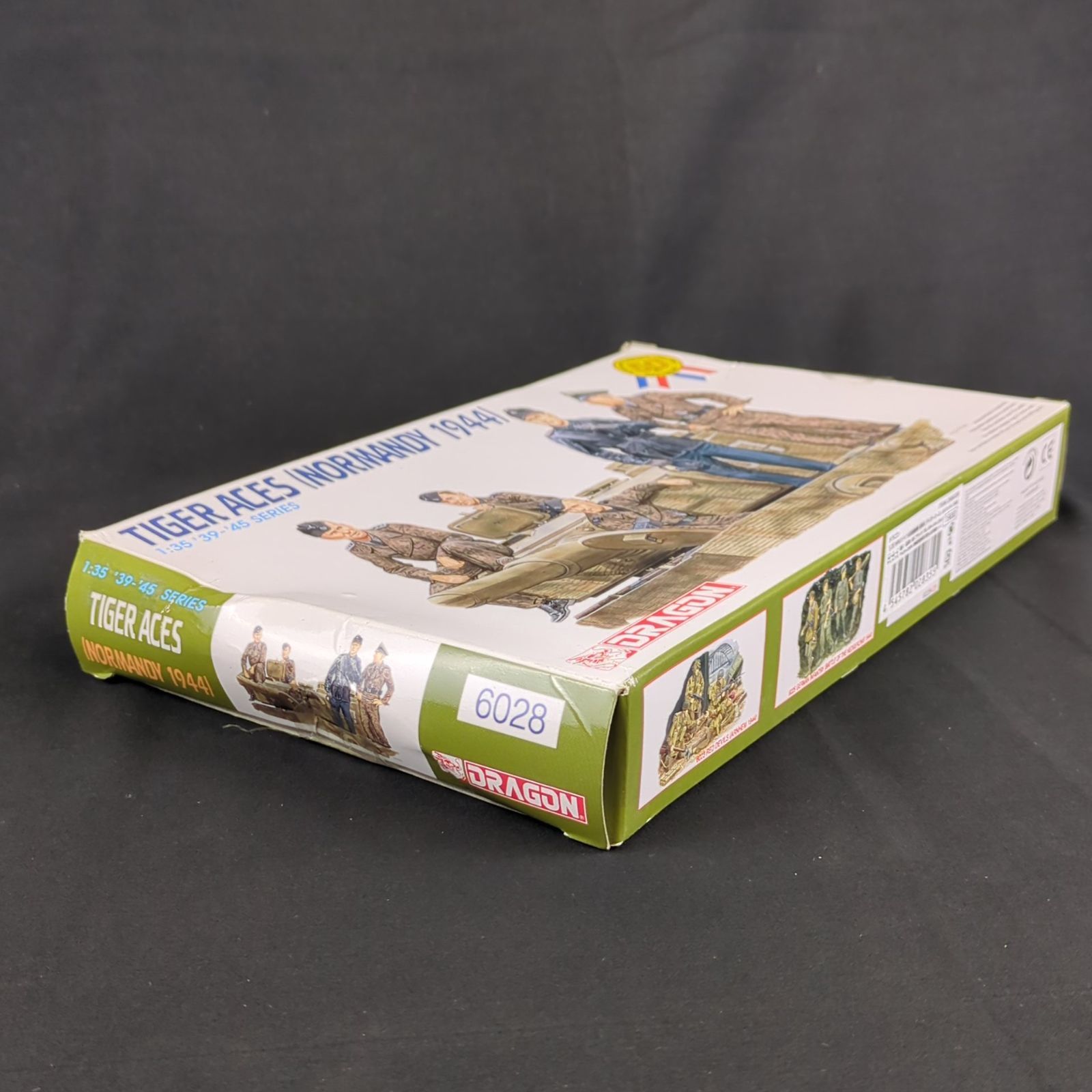 輸入キット・当時物】 プラッツ / ドラゴン 6028 1/35 Tiger