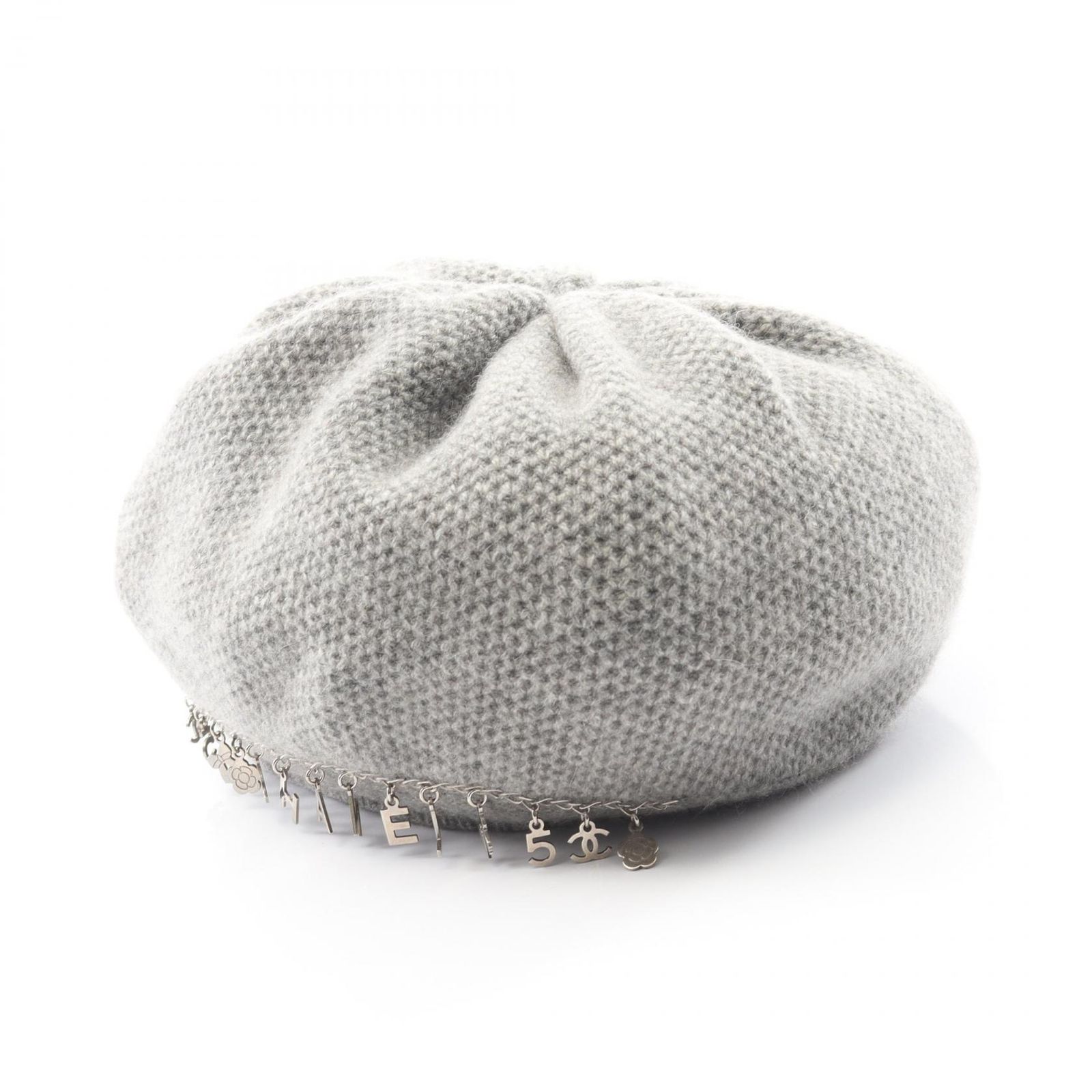 新品/CHANEL ニット帽　グレー 新品/CHANEL ニット帽 グレー グレー（灰色）系 CHANEL(シャネル) 帽子