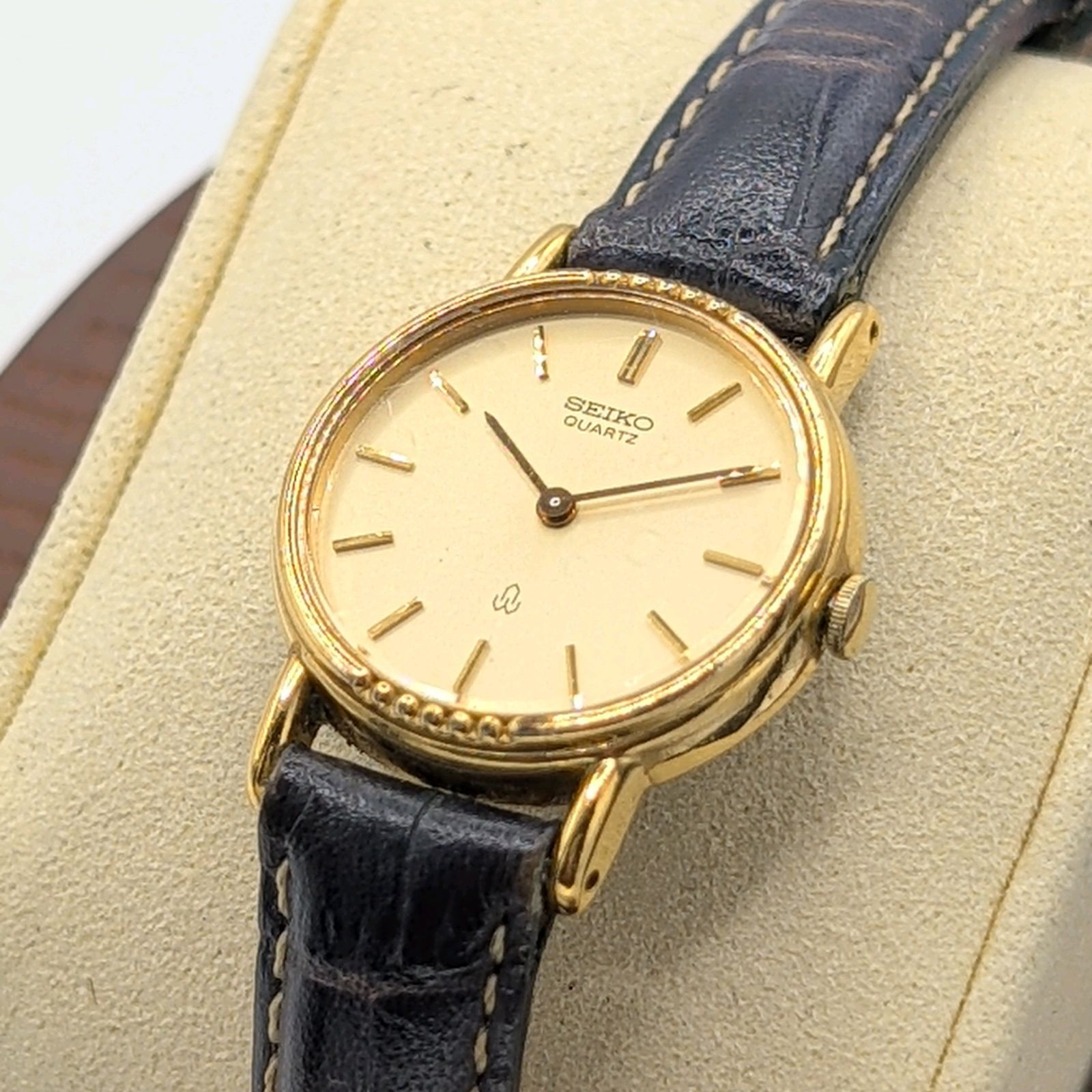 SEIKO 1400-0100 Watch Quartz Ladies Round Gold dial Vintage Y2K