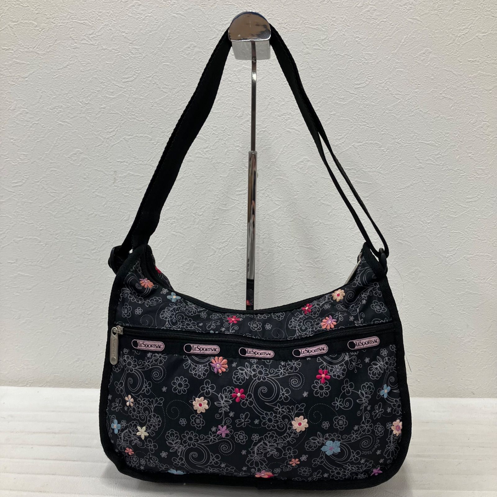 特価レア【美品】レスポートサック　ハワイ限定　リュック　ルプティブーケ　花柄刺繍 特価レア【美品】レスポートサック ハワイ限定 リュック