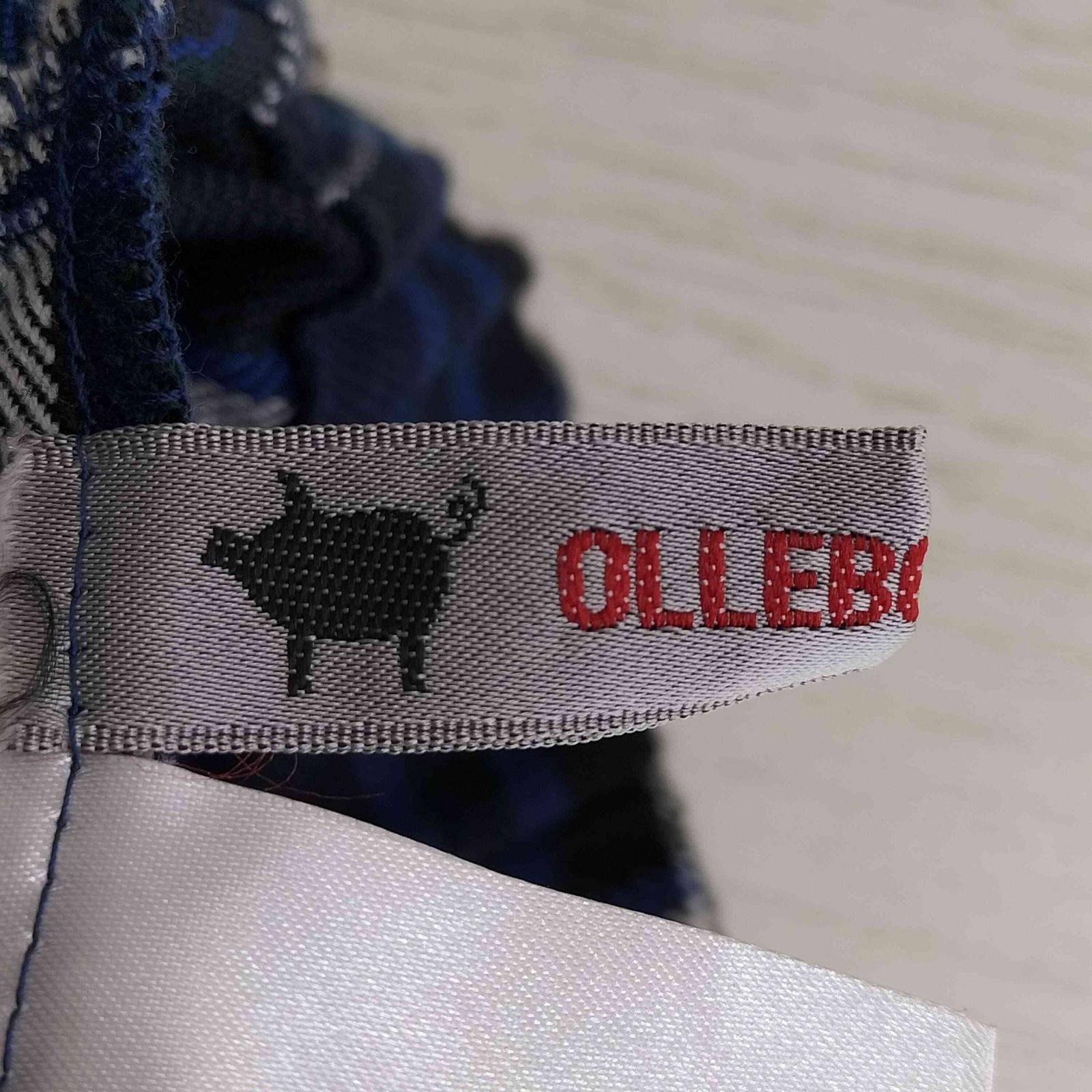 アルベロベロ OLLEBOREBLA オレボレブラ ぶたさん おはな 刺繍