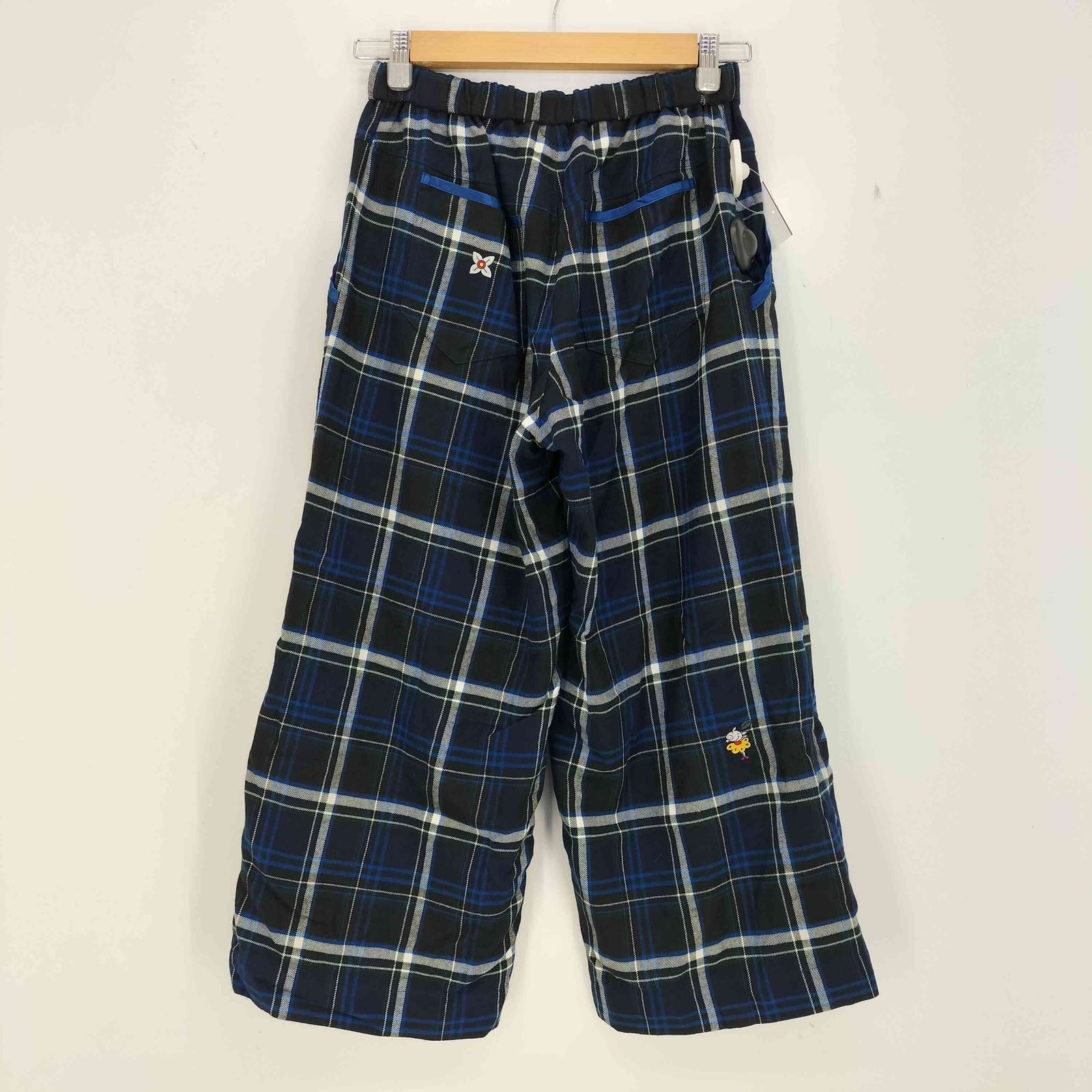 アルベロベロ OLLEBOREBLA オレボレブラ ぶたさん おはな 刺繍