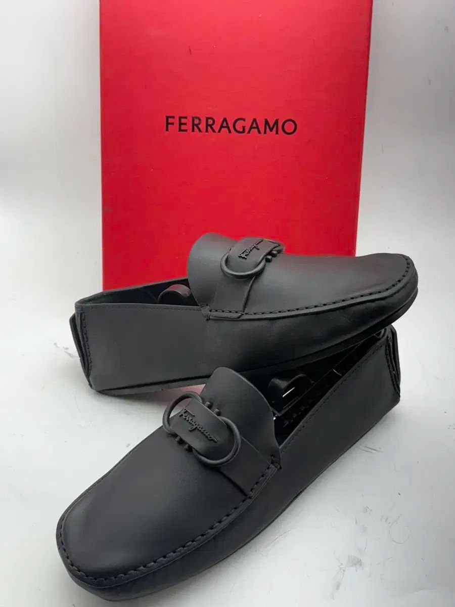 FERRAGAMO フェラガモ255