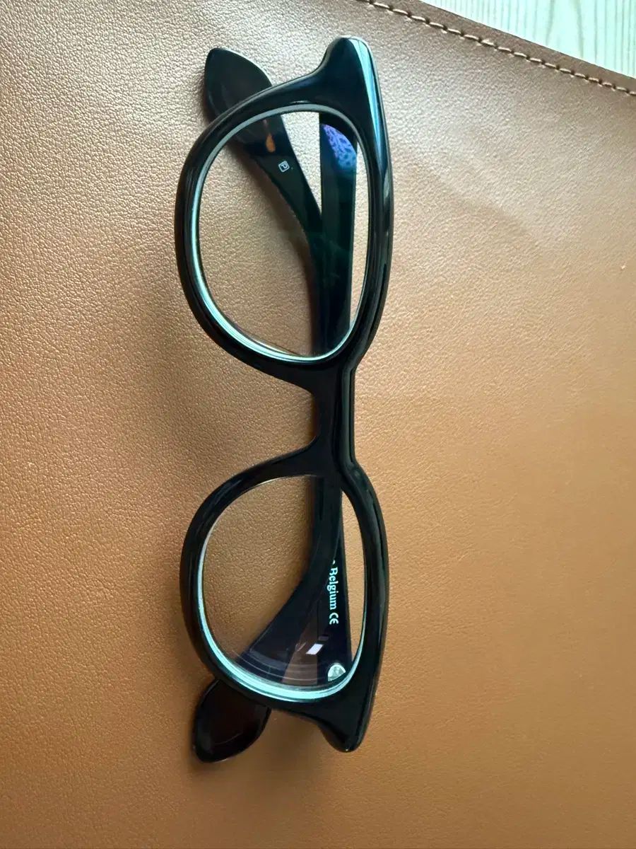 Theo テオ mille 01 ブラック ポップ