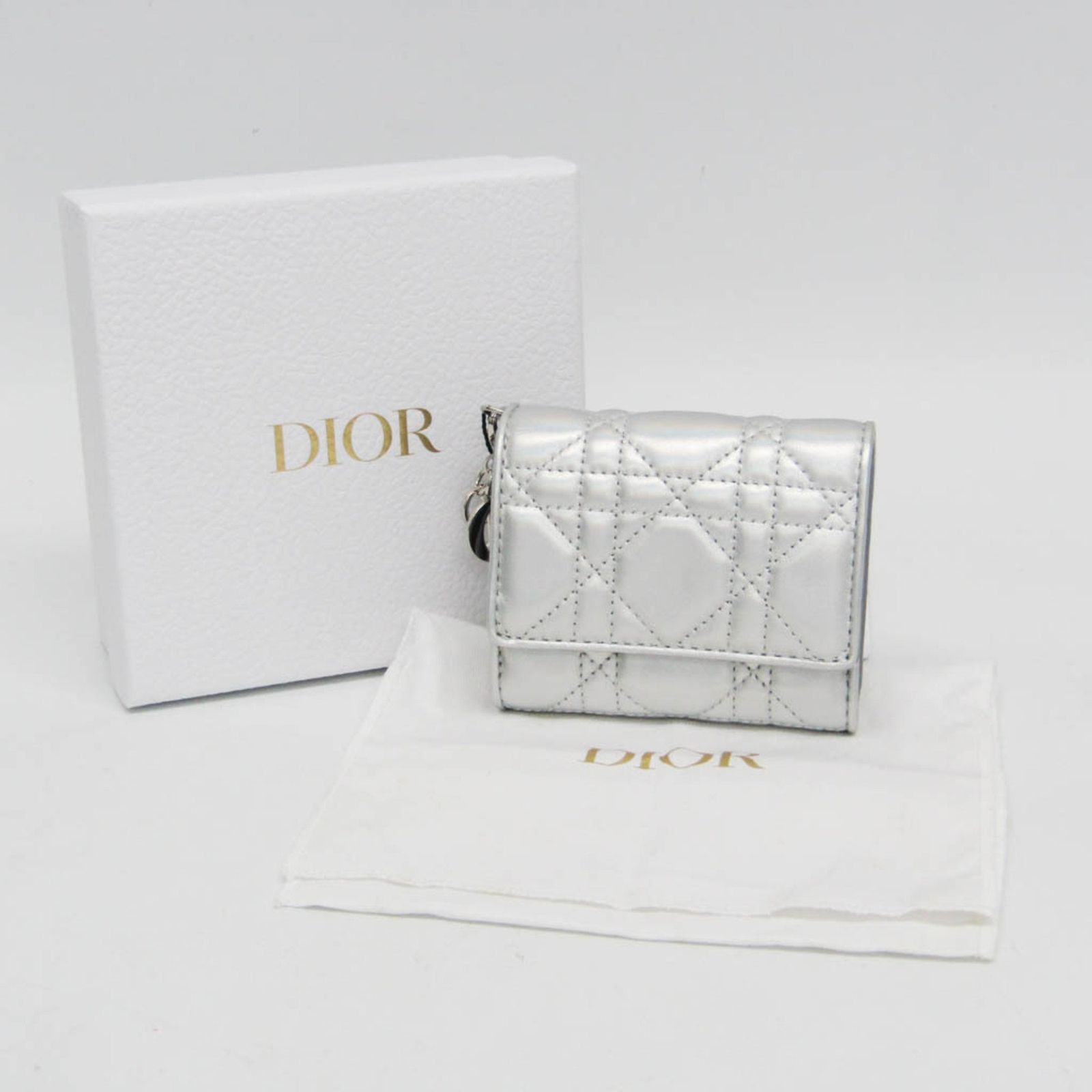 クリスチャン ディオール Christian Dior カナージュ レディ ミディアムウォレット レディース レザー 財布 三つ折り シルバー
