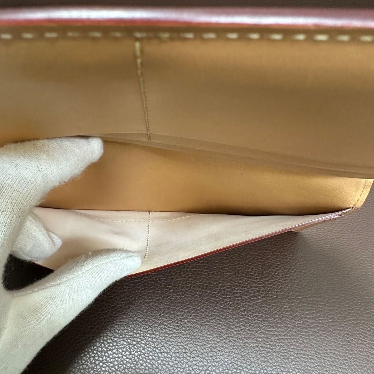 ファスナー小銭入れ付き長財布