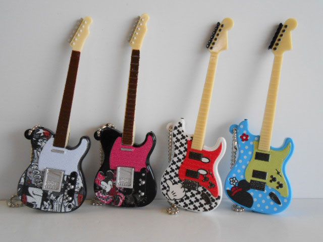 ♯Jua30Jzミッキー&ミニーギターコレクション全6種 - メルカリ