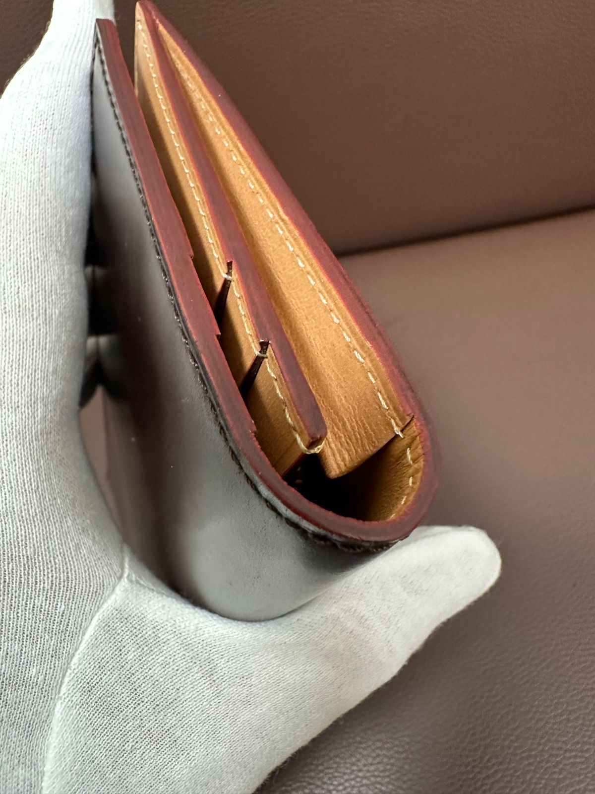 ファスナー小銭入れ付き長財布