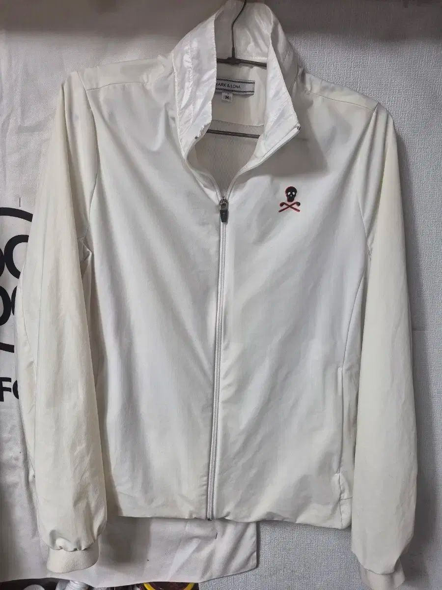 MARK - LONA マークアンドロナ 白 ゴルフ ジャケット M