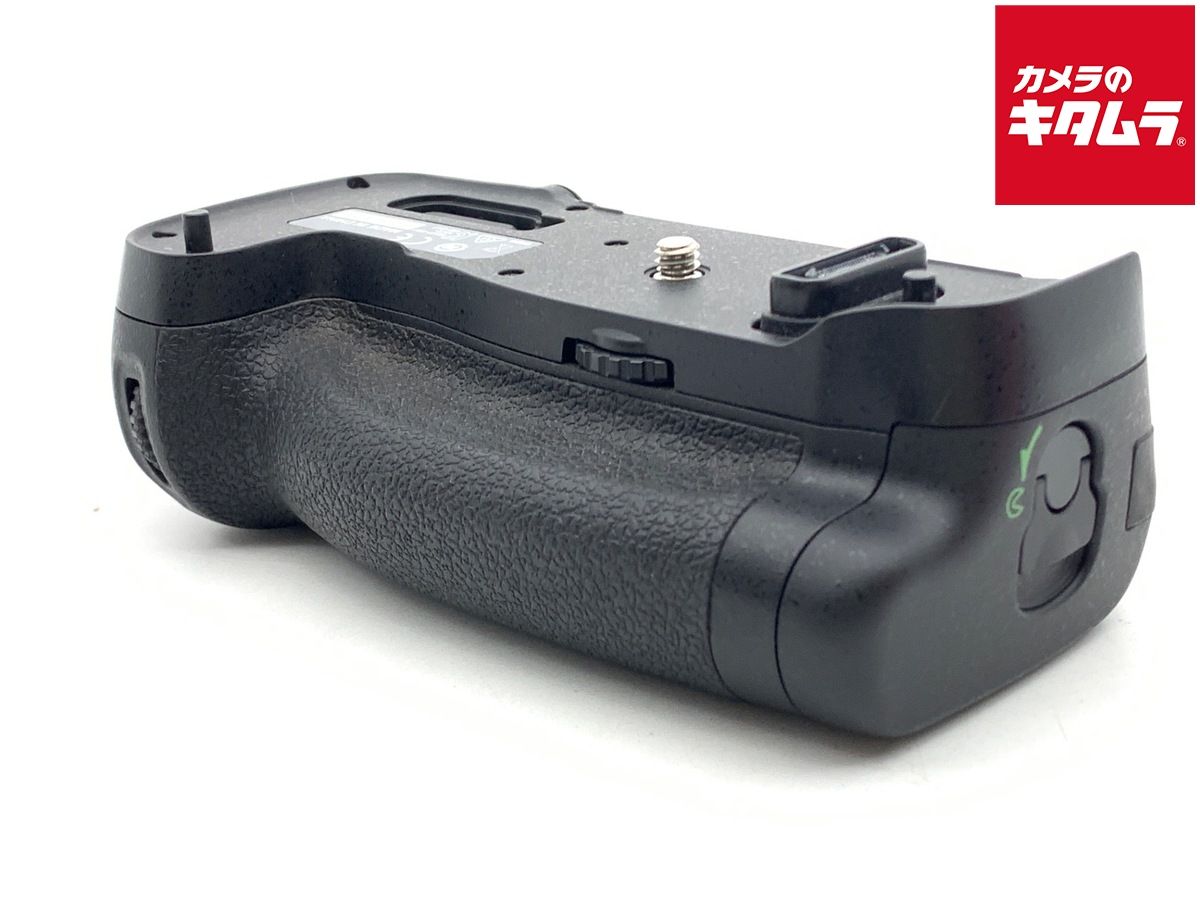 ニコン マルチパワーバッテリーパック MB-D17