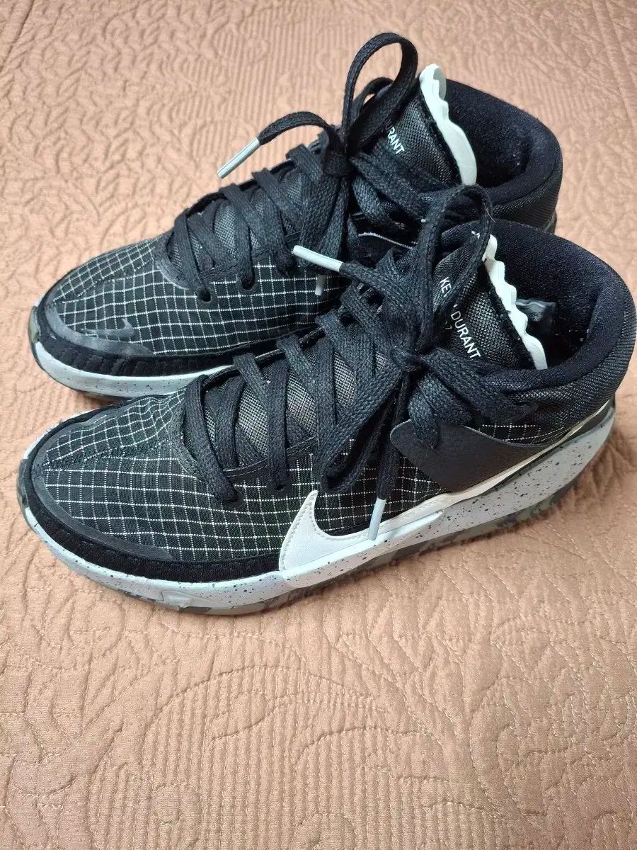 255 NIKE KD 13 バスケシューズ 1070