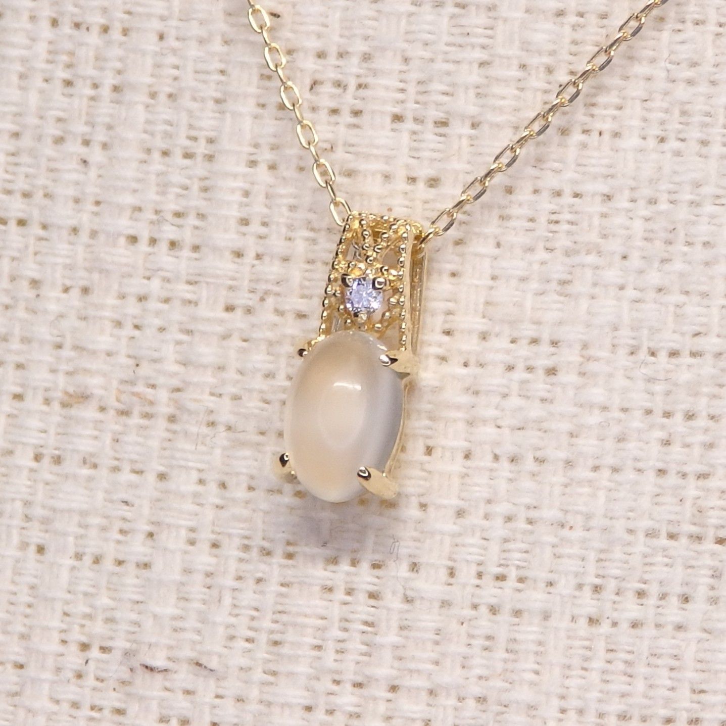 ムーンストーン ペンダントTOP Z 5783 0.52 ct ゴールドK 18 オーバル小判