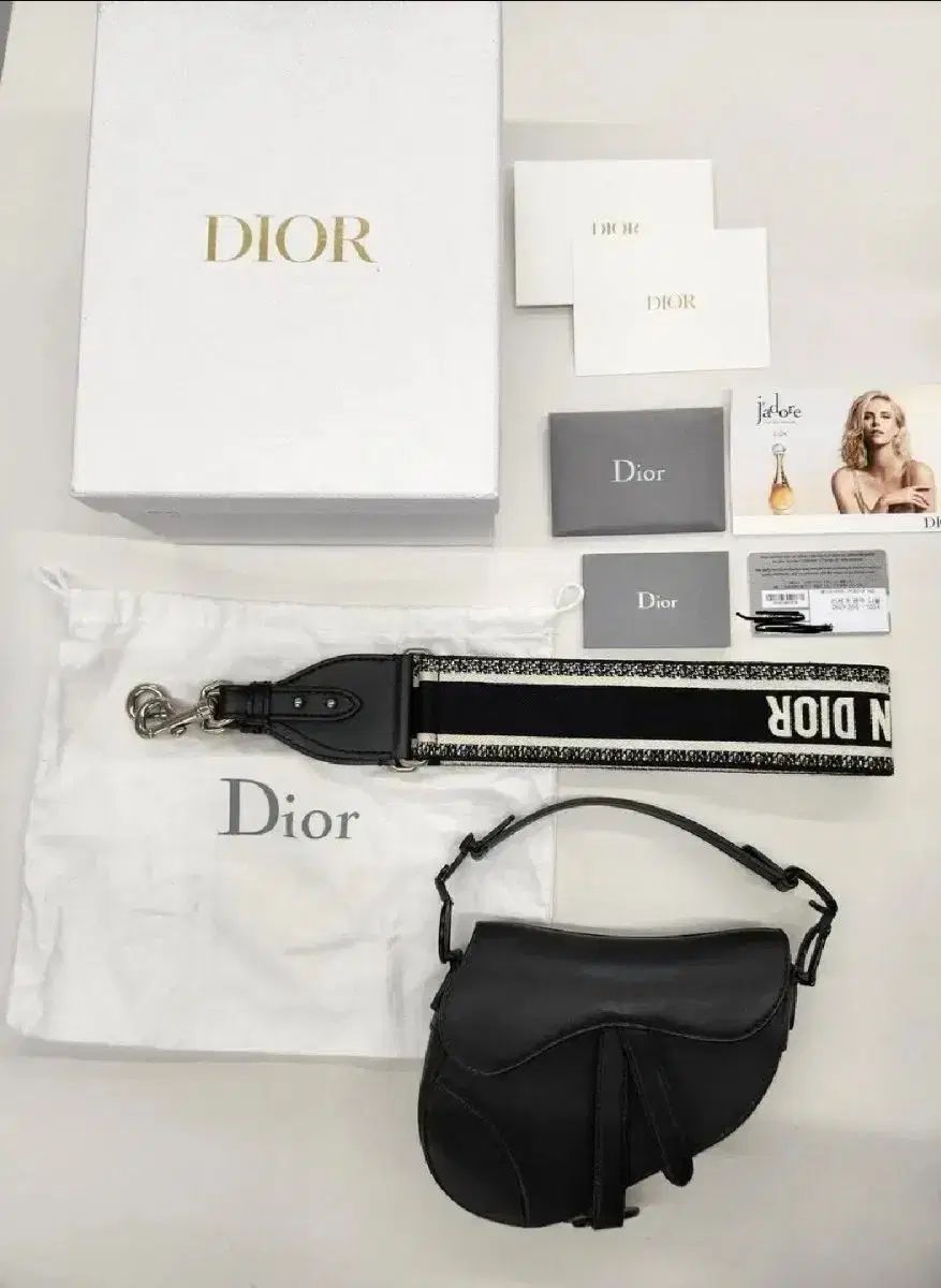 ディオール ブラック サドル ミー ミニ ストラップ