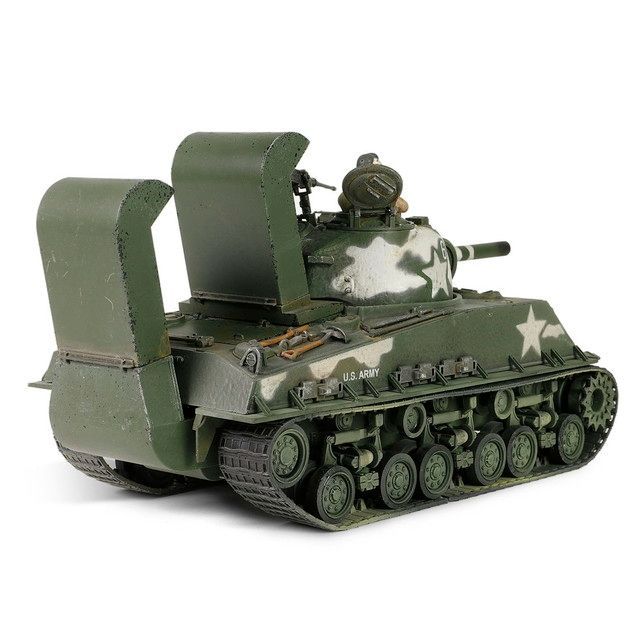 ウォルターソンズ 1 32 WW II アメリカM 4 105 シャーマンHVSS サスペンション ノルマンディー上陸作戦ダクト付属 完成品 WS 55914 佐川急便