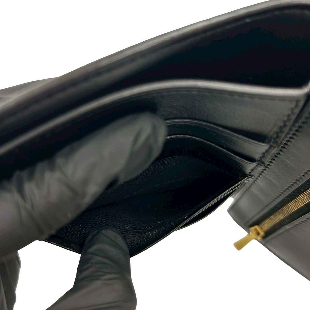 2025年購入 CELINE セリーヌ ミディアム ストラップ ウォレット レザー 本革 コンパクト 二つ折り 財布 札入れ 小銭入れ ブラック 黒 50782