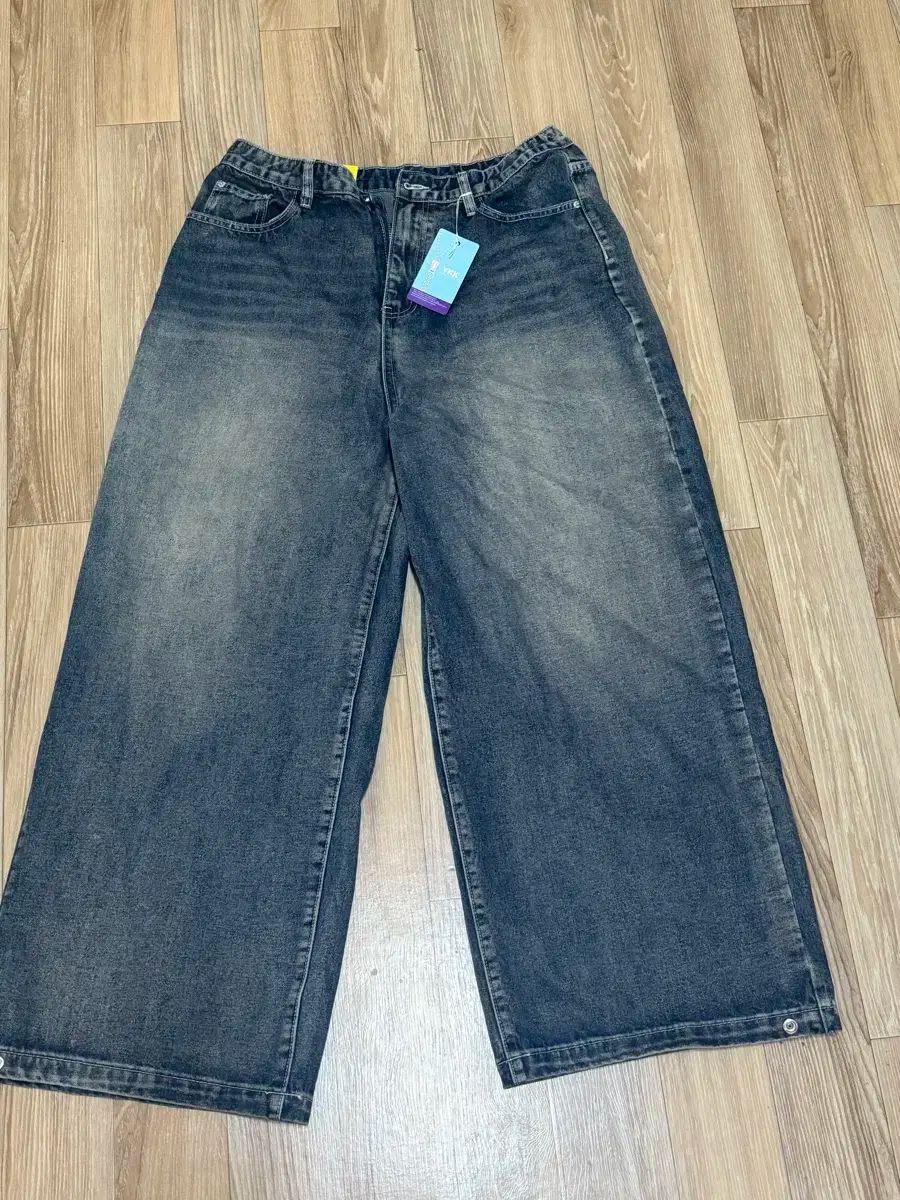 ワイドパンツ等