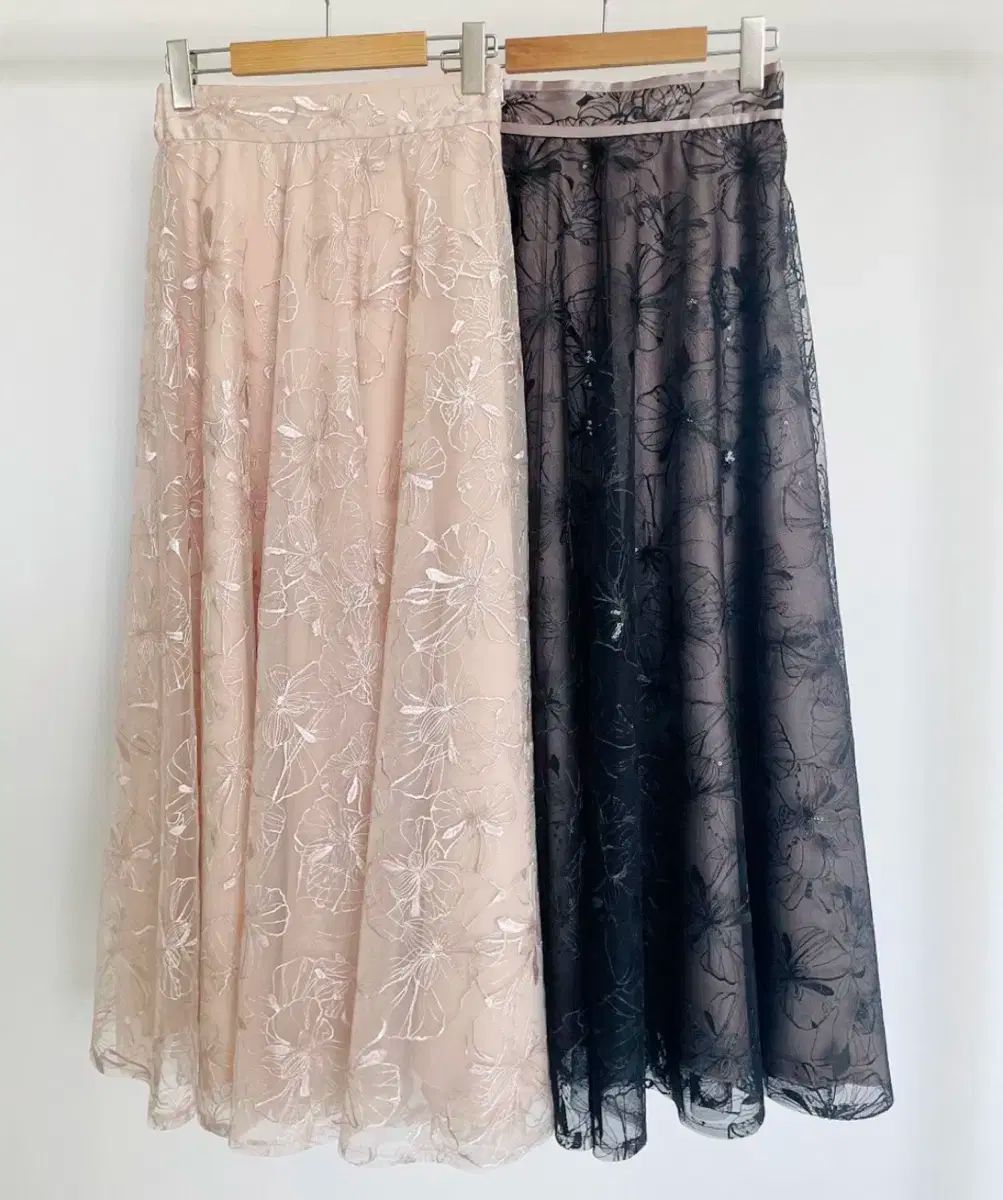 - み バイシーニ ラグジュアリー花スカート 半額 原価194 000ウォン