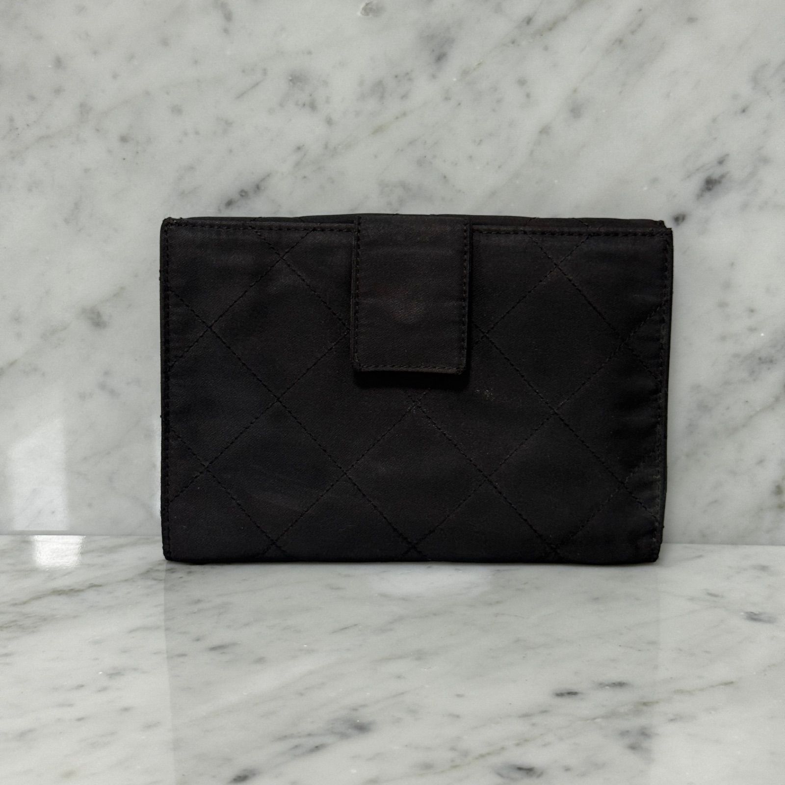 PRADA プラダ 二つ折り財布 ブラック 黒 キルティング マトラッセ トライアングル