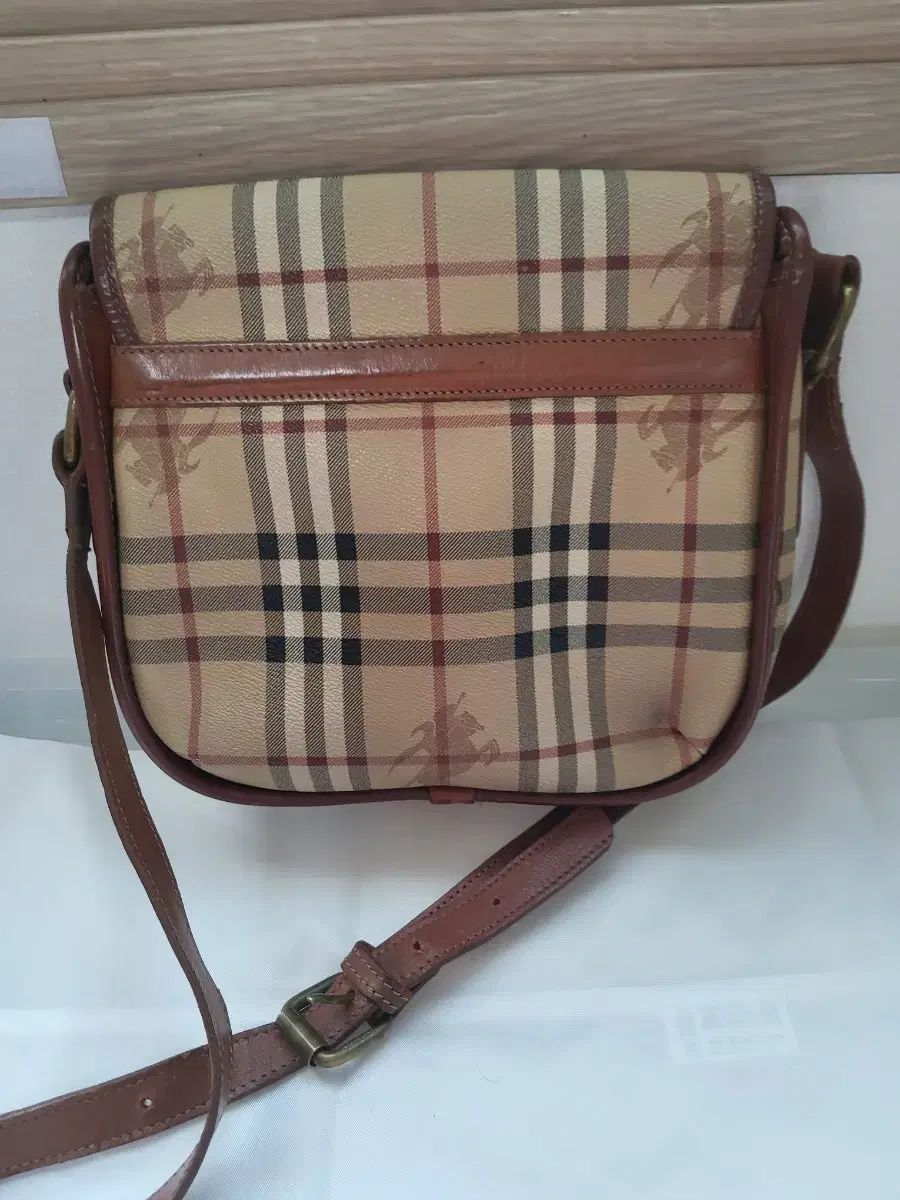 バーバリー ノヴァチェック クロスバッグ