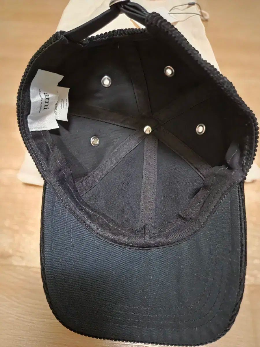 ベースボールキャップ