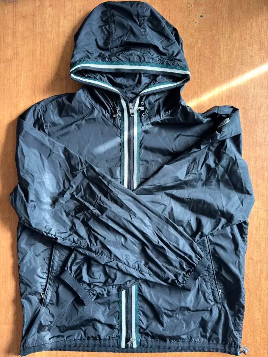 MONCLER モンクレール ブラック ウィンドブレーカー WHO ジャケット