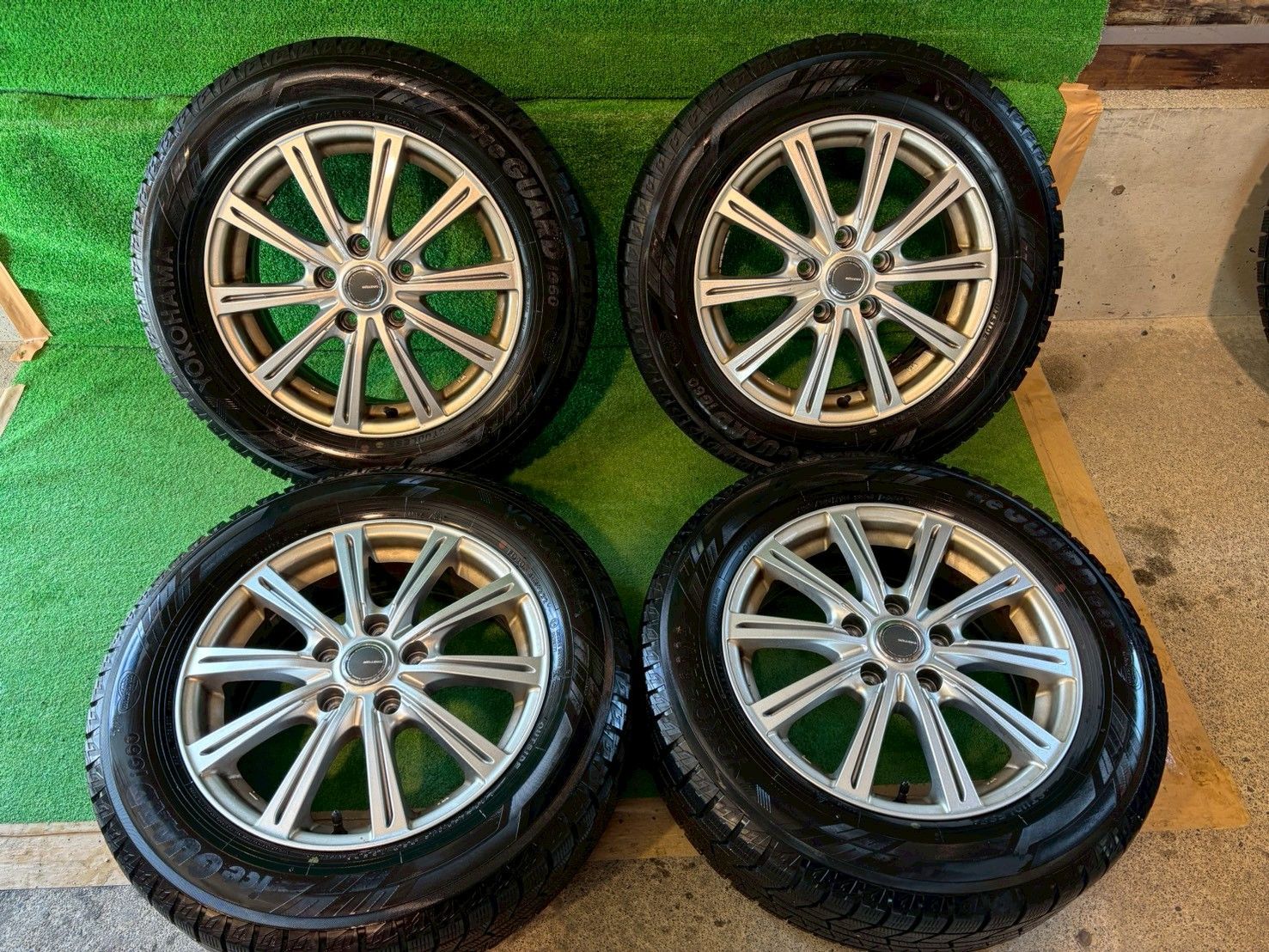 ホンダ ステップワゴンスパーダ RP 4 スタッドレスタイヤホイールセット 205 60 R 16 み