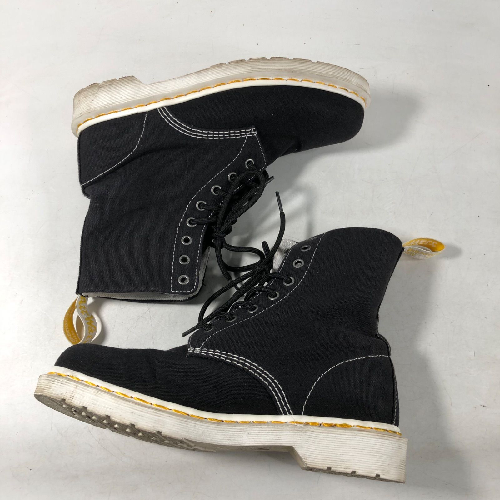 A1110-18-5 Airwai Dr. Martens ドクターマーチン ローカット