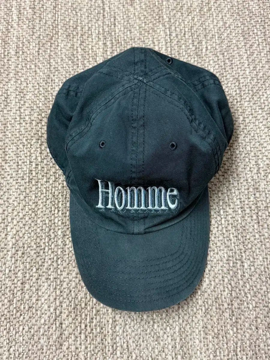 バレンシアガ オム homme ベースボールキャップ 59 L サイズ