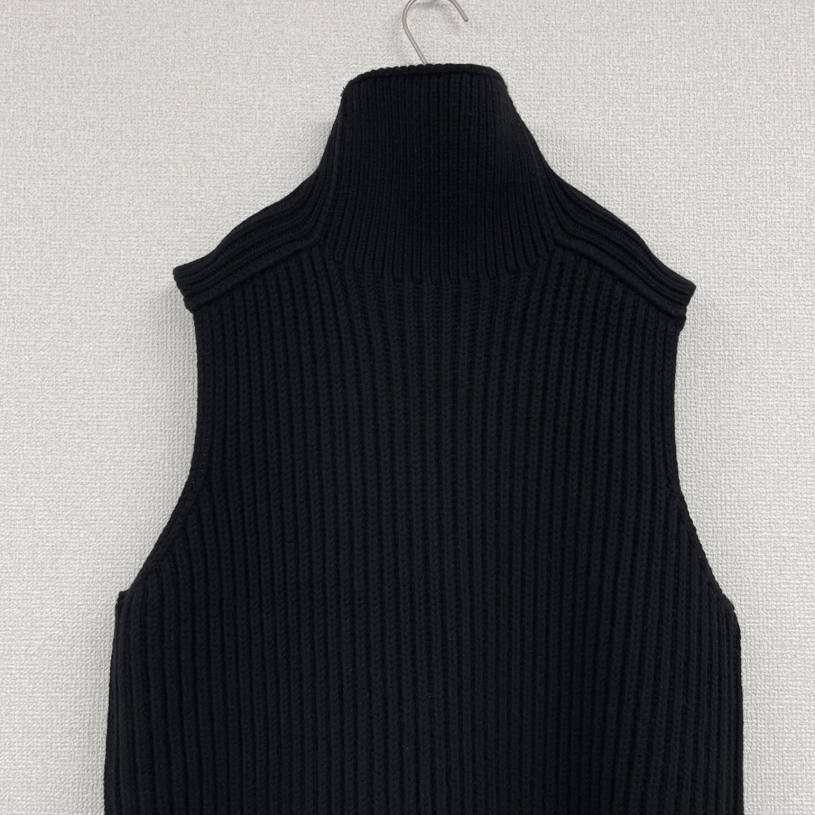 ノースリーブ ハイネック