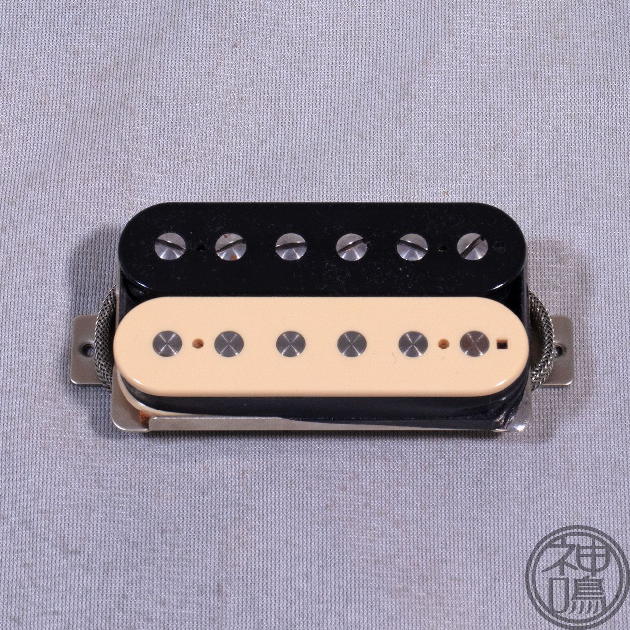 TOM HOLMES J 453 Limited cream black