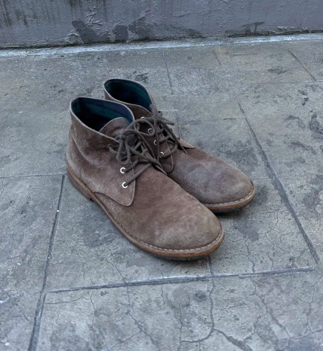 コム デ ギャルソン オム クレープ ソール スウェード 4ホール ブーツ