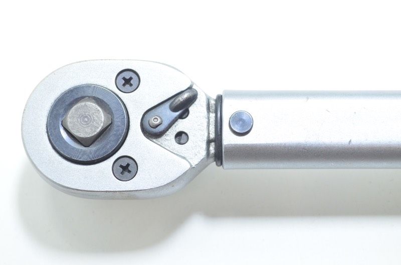 トルクレンチ 40〜200Nm