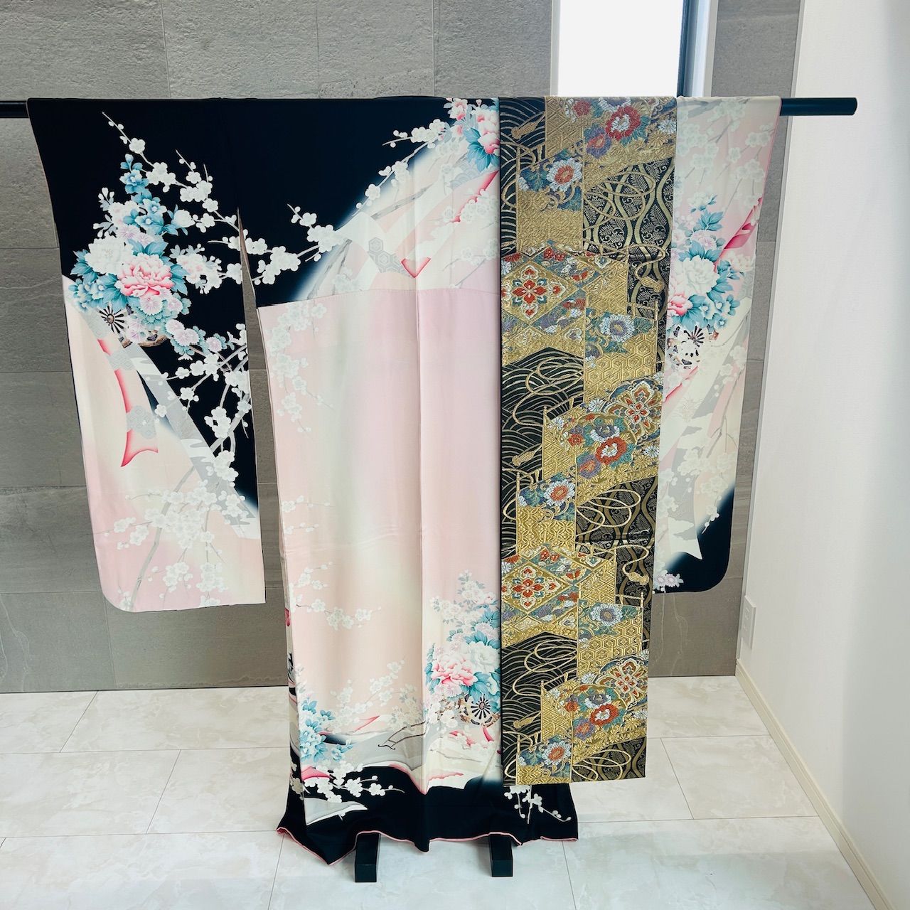 着物 帯 セット 振袖 ピンク系 花 袋帯 紺系 華やか 品 着物少しシミあり 管理番号