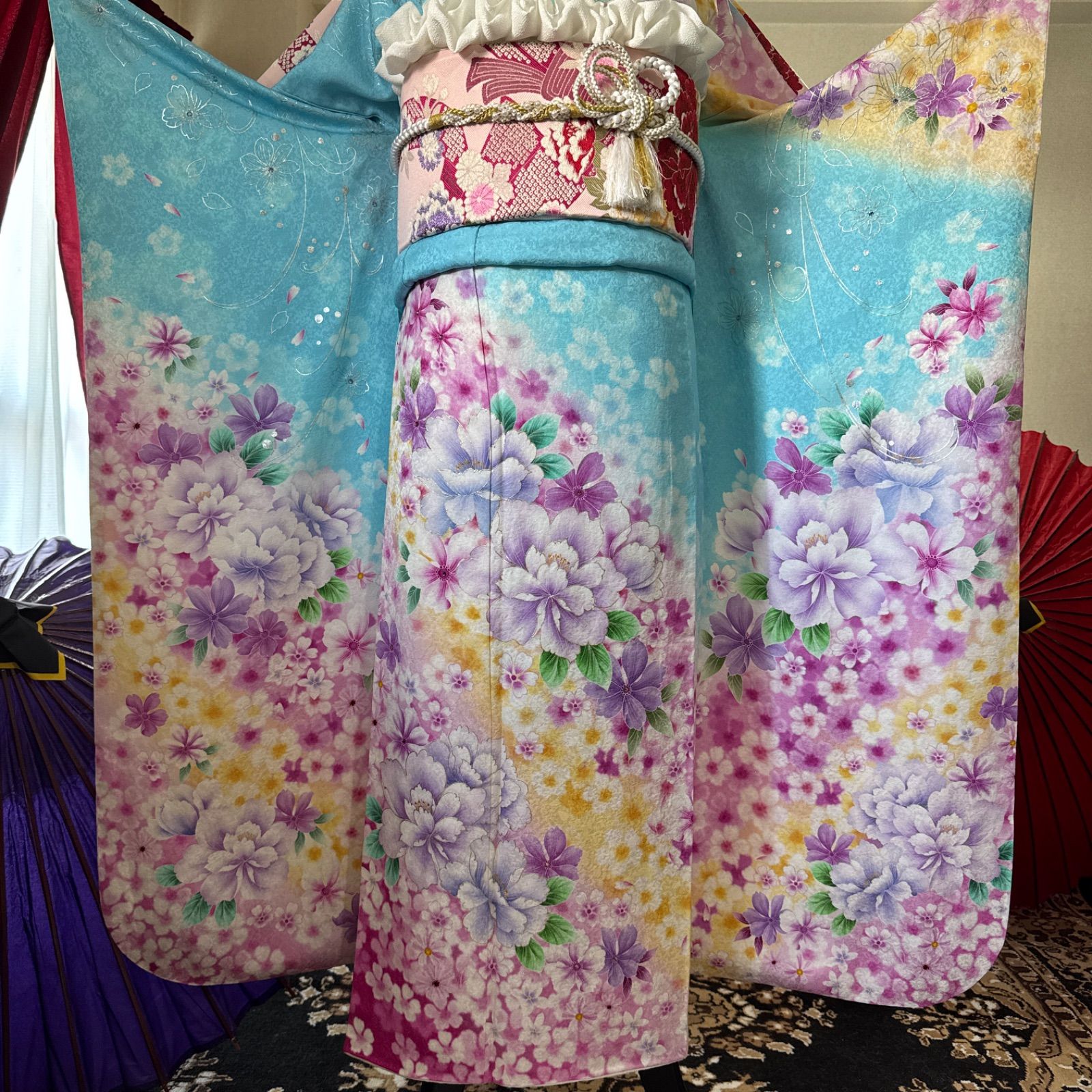 振袖フルセット(7点)・古典柄・青・舞桜・金駒刺繍・金通し地・正絹・パールトーン 振袖 着物 金駒刺繍 赤 菊 桜 松 霞 花古典柄 成人式 二十歳 20歳 未