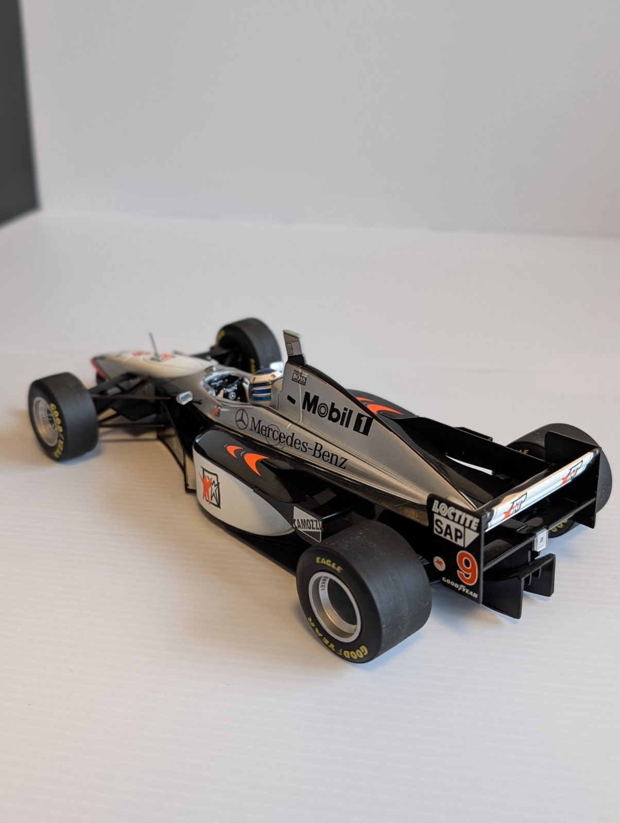 1/18　マクラーレン　MP4/12　テストカー　ミカ・ハッキネン 1 18 マクラーレン MP4 12 テストカー ミカ ハッキネン 1/18