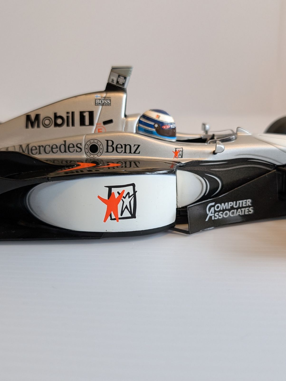 1/18　マクラーレン　MP4/12　テストカー　ミカ・ハッキネン 1 18 マクラーレン MP4 12 テストカー ミカ ハッキネン 1/18