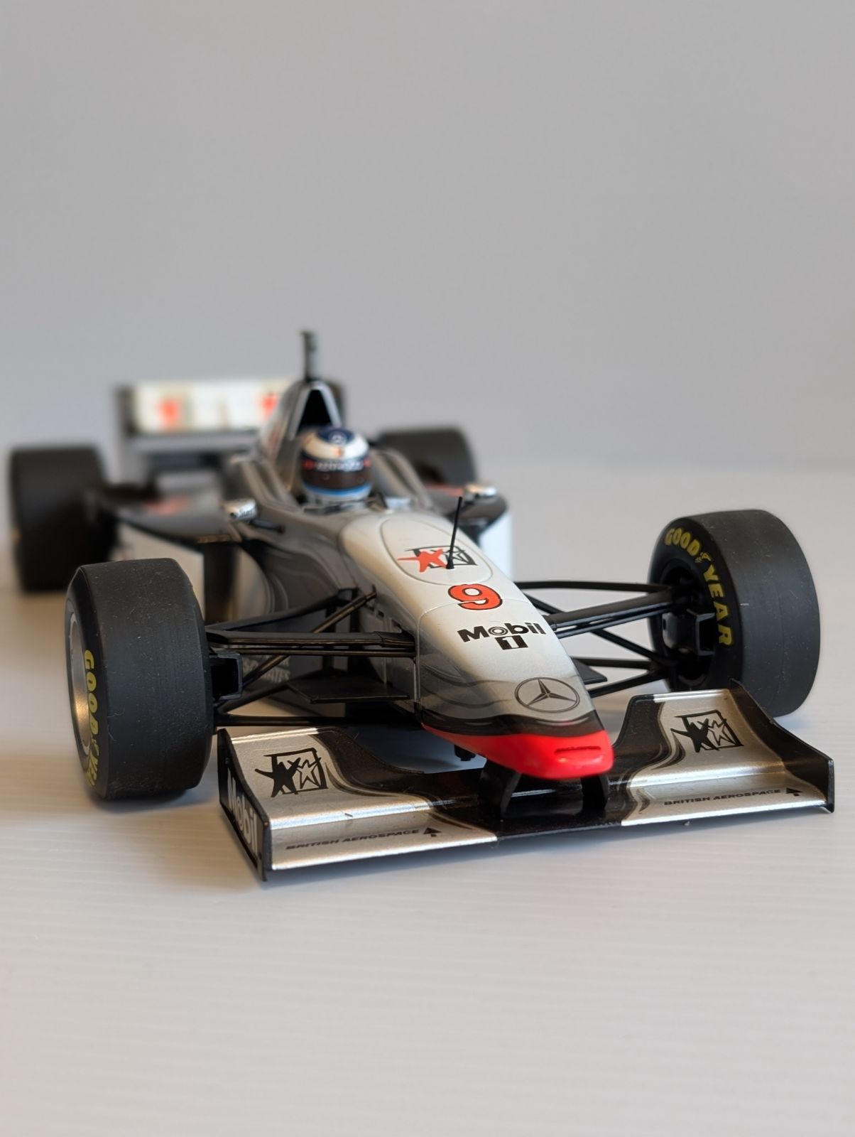 1/18　マクラーレン　MP4/12　テストカー　ミカ・ハッキネン 1/18 マクラーレン MP4/12 テストカー ミカ・ハッキネン 1/18